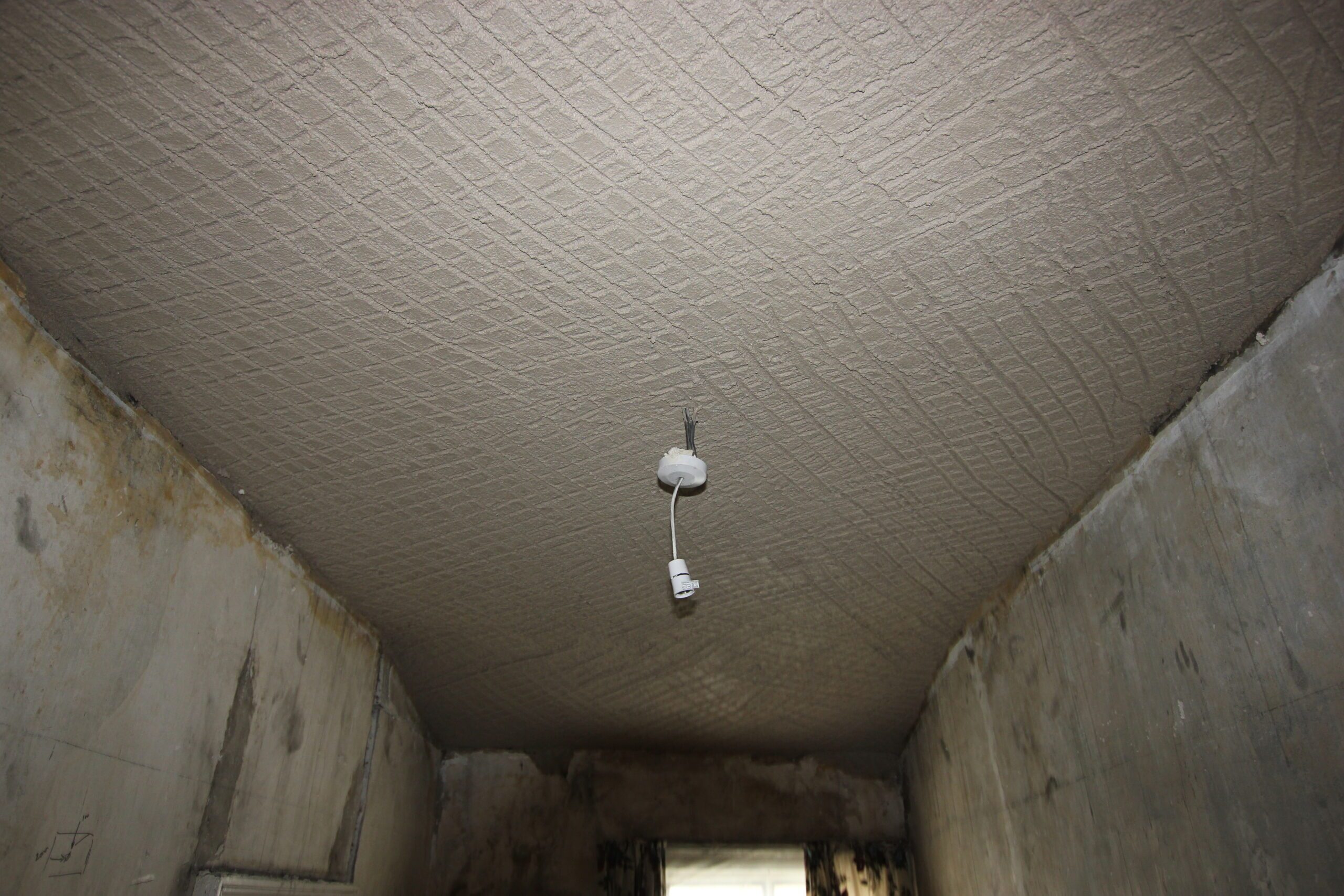 Lime Plaster To Walls & Ceilings